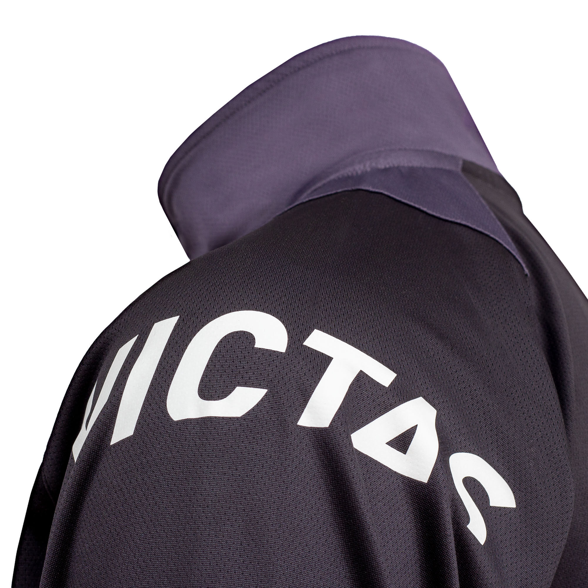V-TRACKSUIT_114_grau_Detail_web