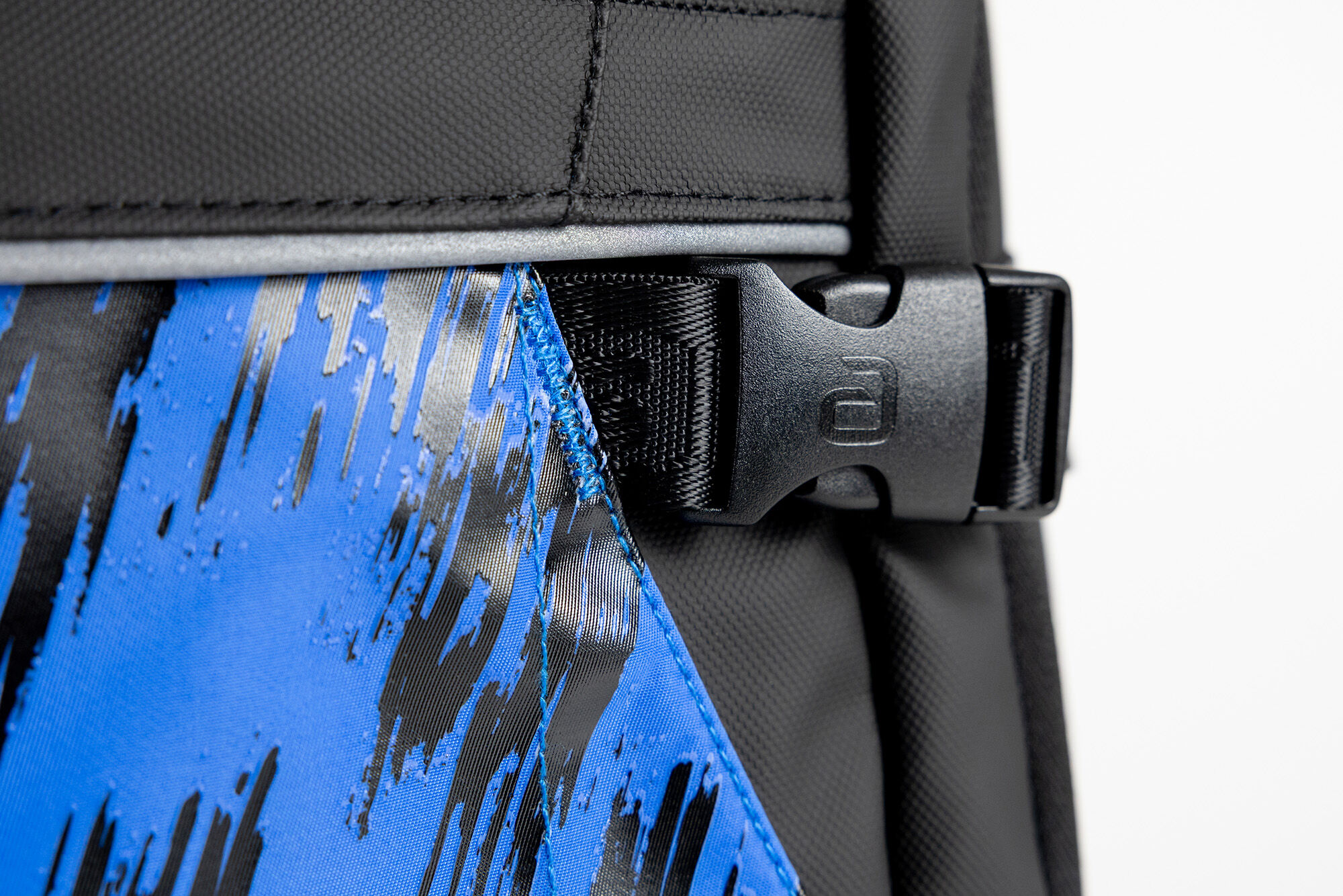 andro Rucksack Taiva royalblau/schwarz